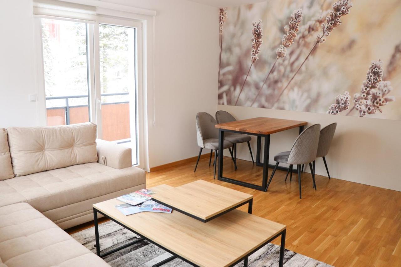 Apartmani Vidik - Groodvy House Яхорина Екстериор снимка