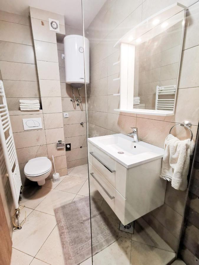 Apartmani Vidik - Groodvy House Яхорина Екстериор снимка