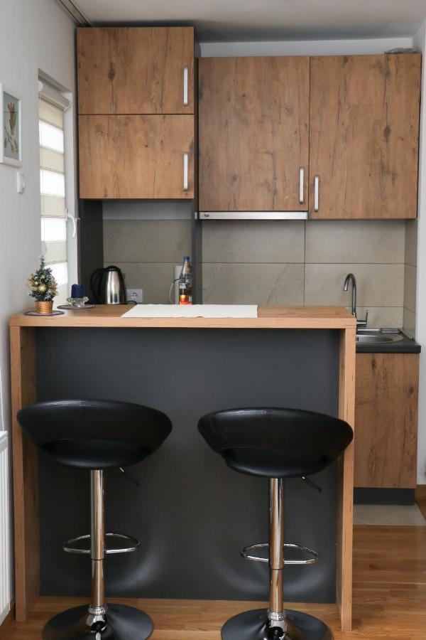 Apartmani Vidik - Groodvy House Яхорина Екстериор снимка