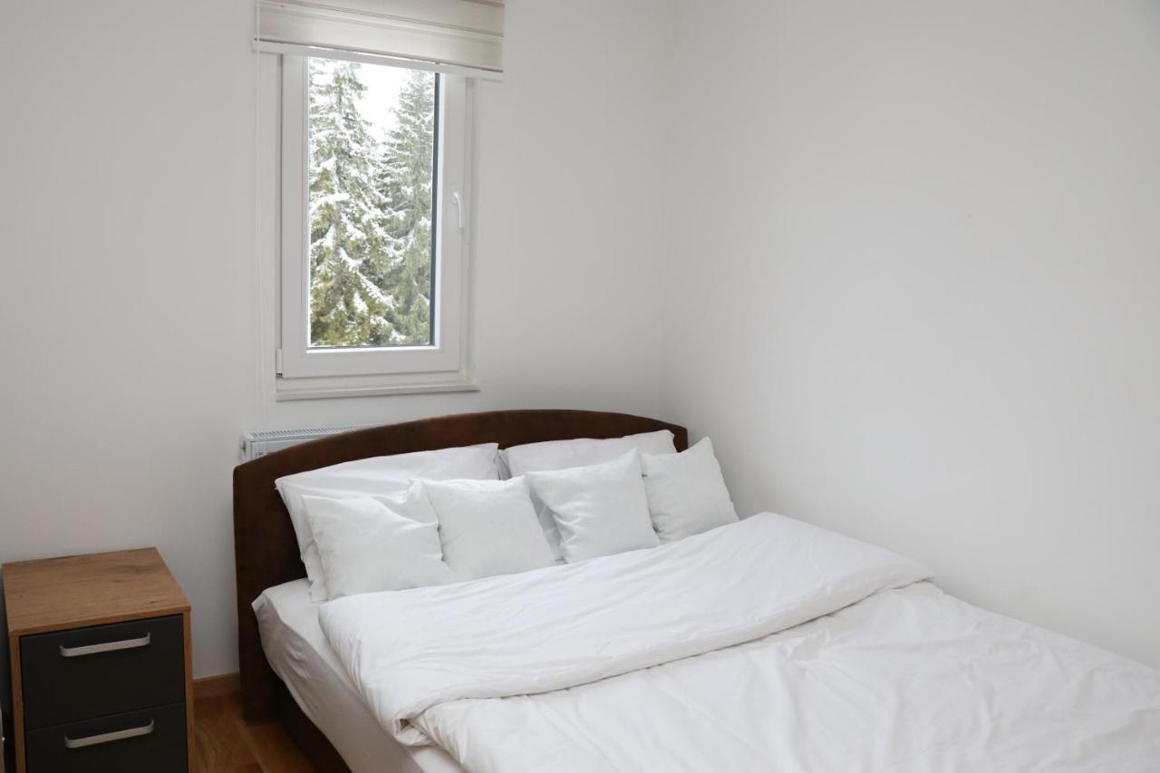 Apartmani Vidik - Groodvy House Яхорина Екстериор снимка