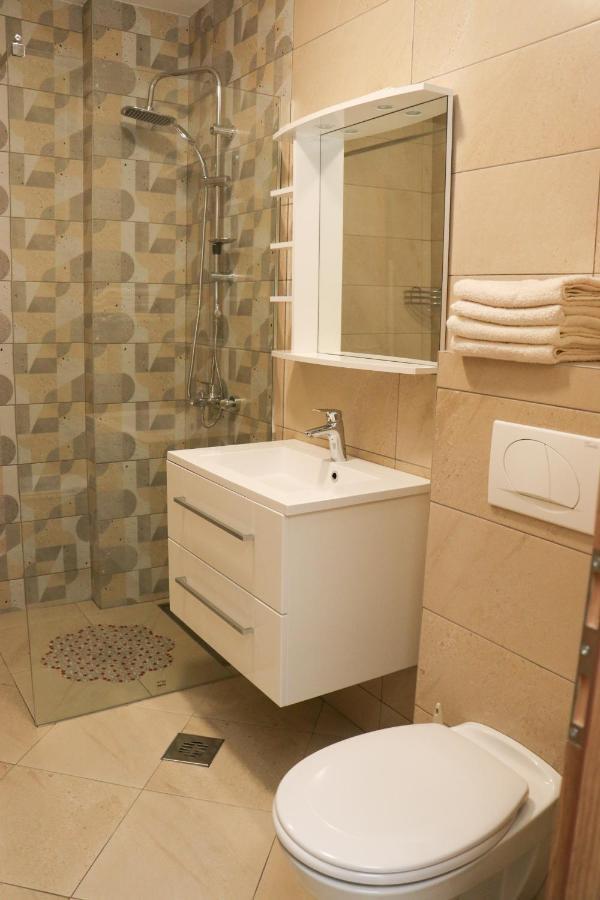 Apartmani Vidik - Groodvy House Яхорина Екстериор снимка