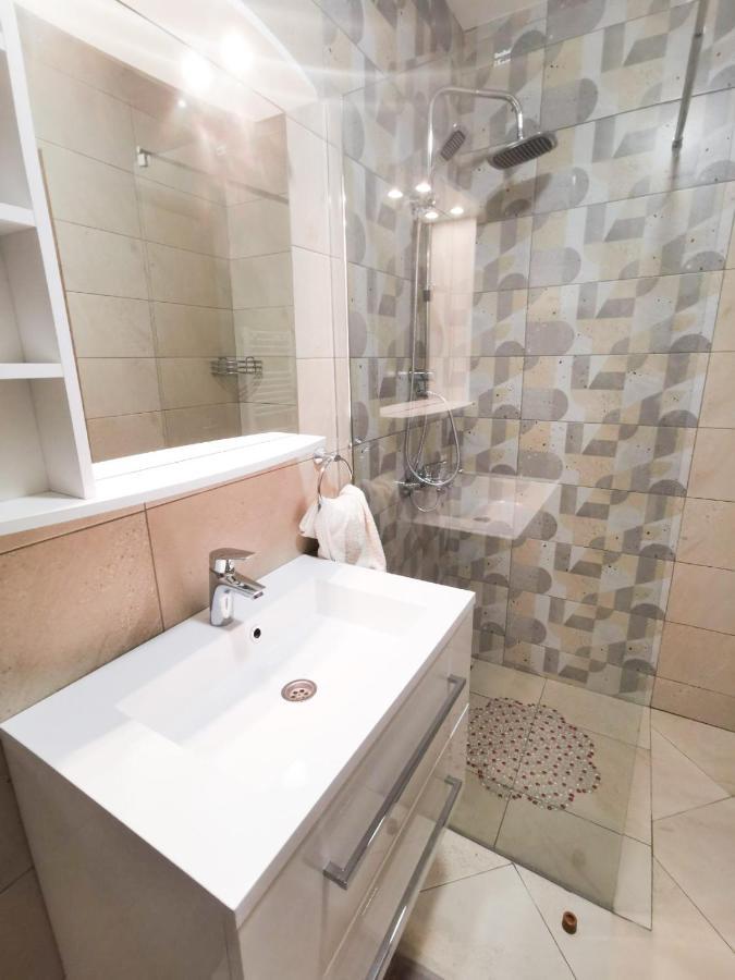 Apartmani Vidik - Groodvy House Яхорина Екстериор снимка