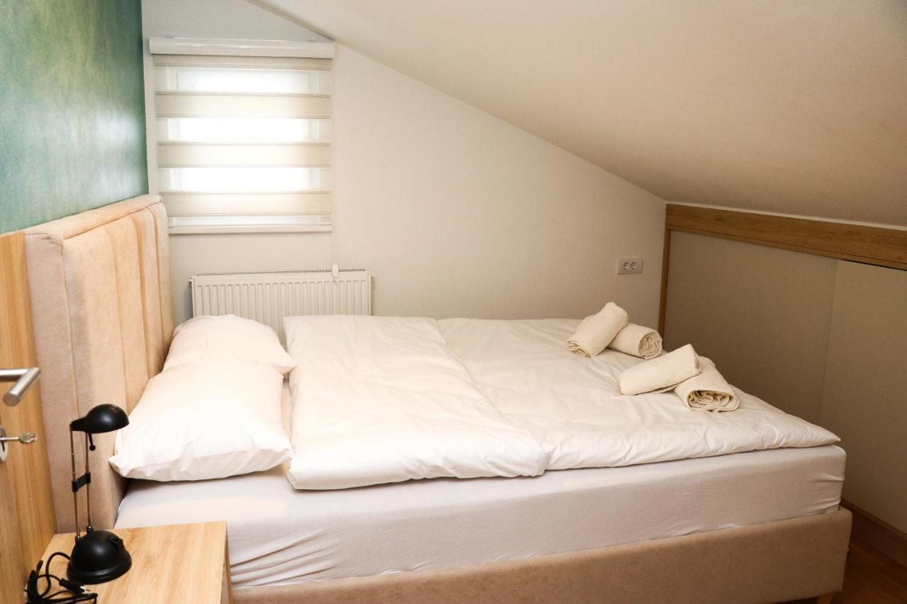 Apartmani Vidik - Groodvy House Яхорина Екстериор снимка