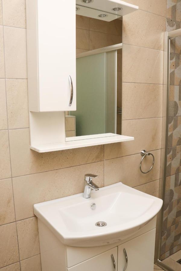 Apartmani Vidik - Groodvy House Яхорина Екстериор снимка