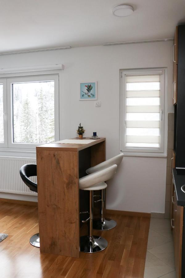 Apartmani Vidik - Groodvy House Яхорина Екстериор снимка